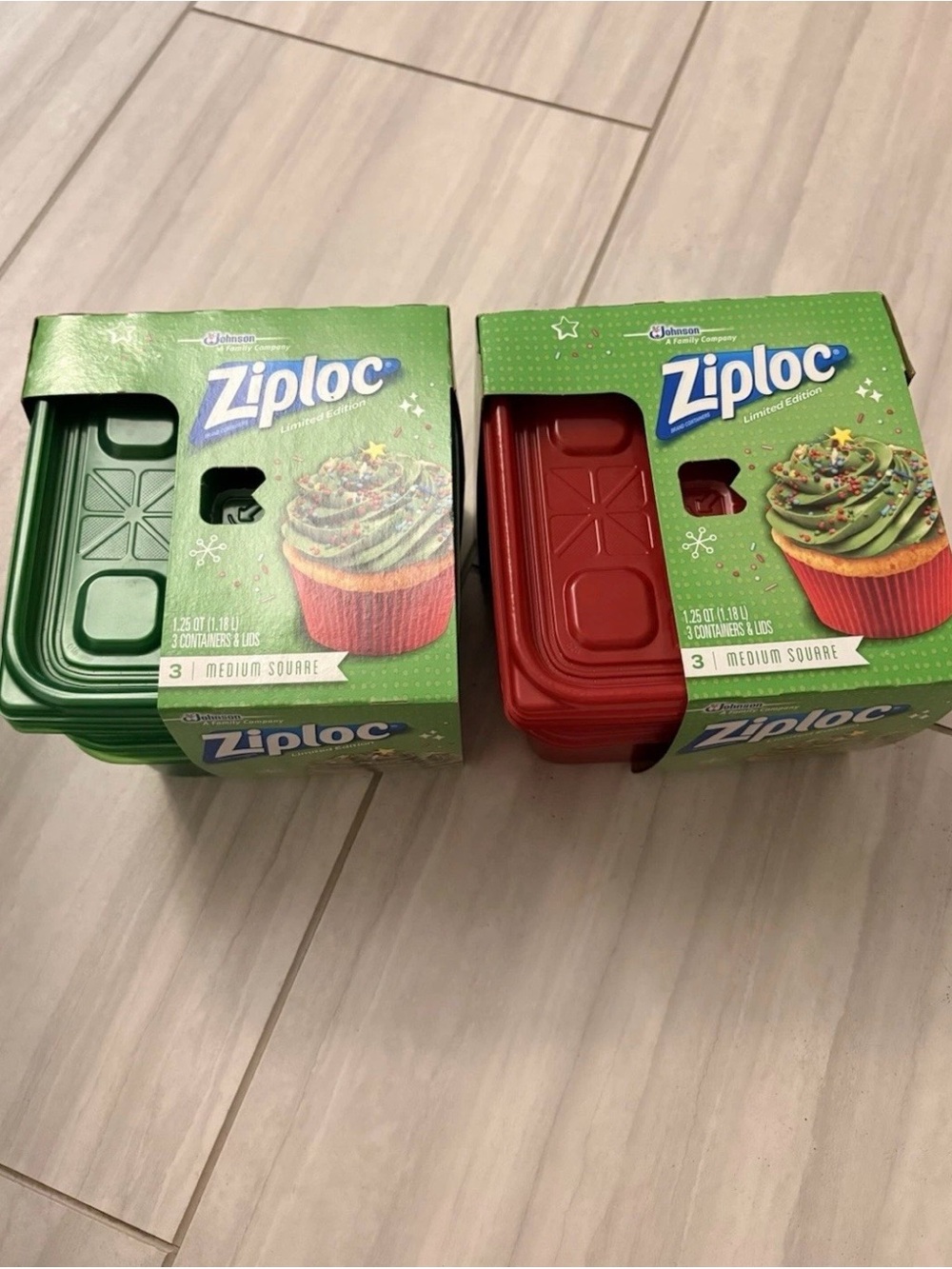 New Ziploc Limited Edition Holiday 3 Count Medium Square Containers